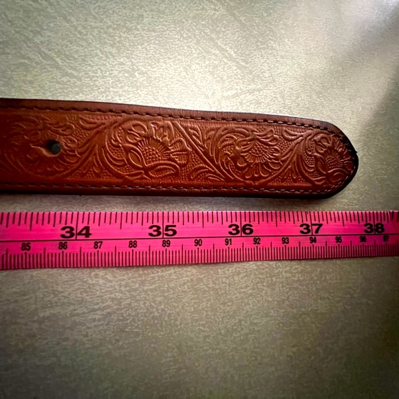 BNWOT SPELL and the Gypsy Bullhead Belt S/M - Picture 5 of 6